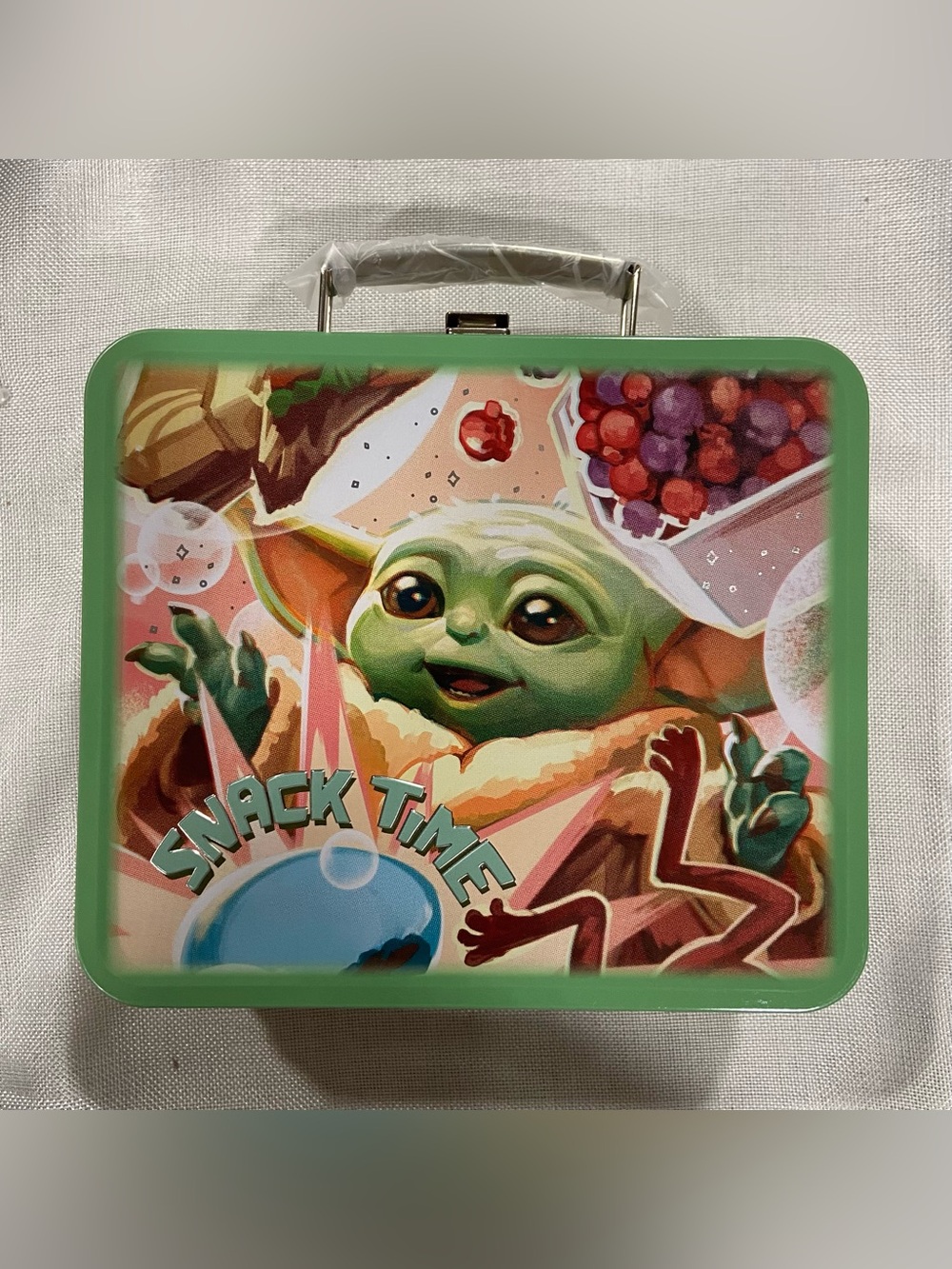 Bath & Body Works Exclusive Disney Star Wars Mandalorian & Grogu Metal Lunchbox